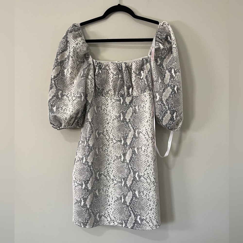 Missguided Womens Dress Sz US 6 Black White Reptile Print Puff Sleeves Mini NWT